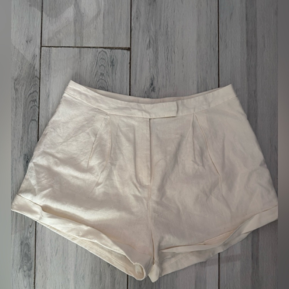 Forever 21 Beige Linen Blend Shorts Layered Pleated Size M Summer